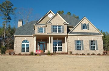 U.S. Mortgage Rates Reach 2025 Low, Impacting Housing Market: